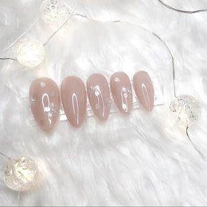 Hand made press on nails